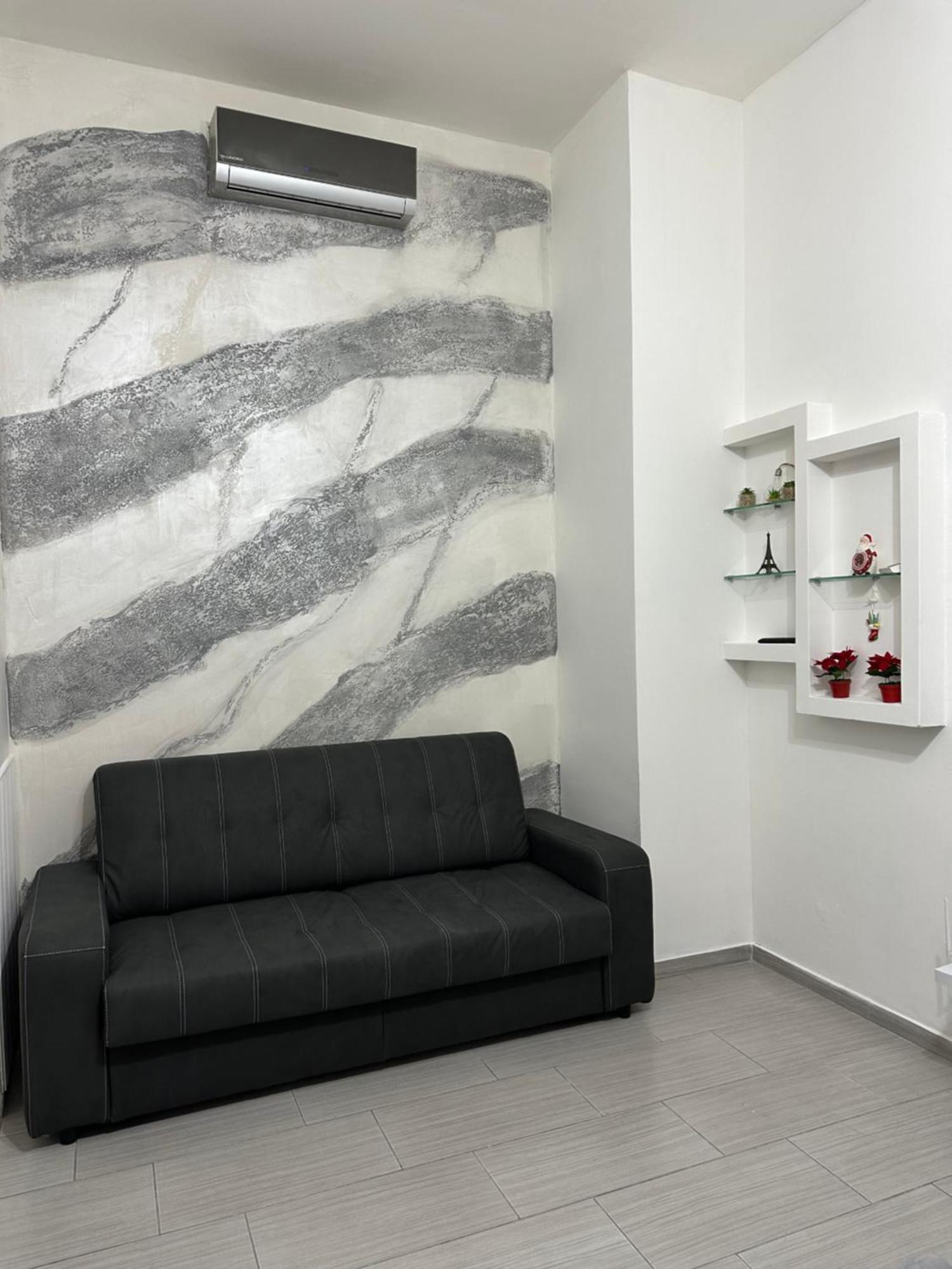 House Antonella Apartment Napoli Bagian luar foto